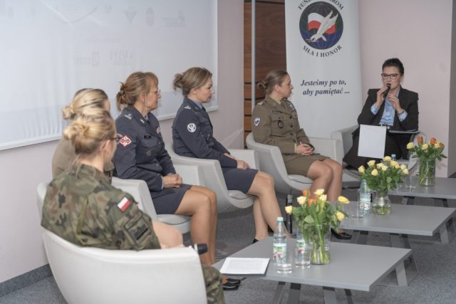 24.10.2025 Bydgoszcz. II Kongres. Kobiety w Systemie Bezpieczeństwa. 8 Kujawsko Pomorska Brygada Obrony Terytorialnej . Bydgoskie Centrum Targowo-Wystawiennicze. Fot. DWOT