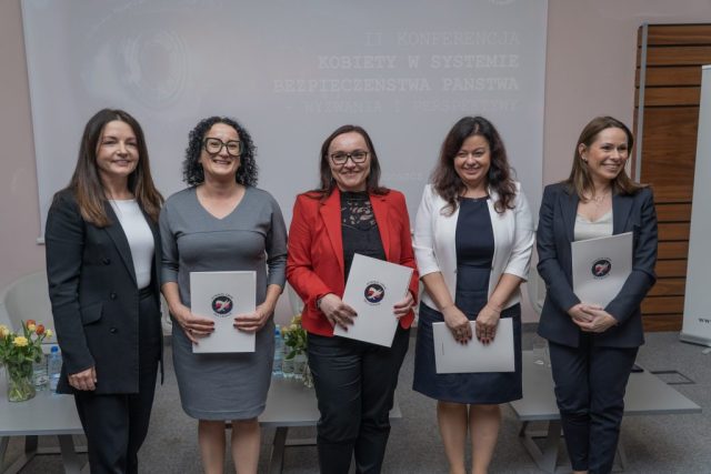 24.10.2025 Bydgoszcz. II Kongres. Kobiety w Systemie Bezpieczeństwa. 8 Kujawsko Pomorska Brygada Obrony Terytorialnej . Bydgoskie Centrum Targowo-Wystawiennicze. Fot. DWOT